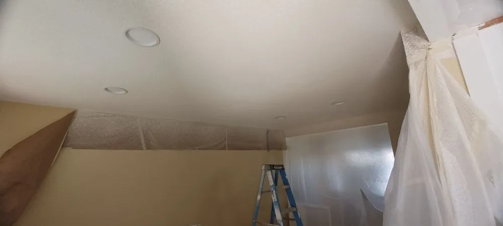 Slide of Lightning Power Solutions