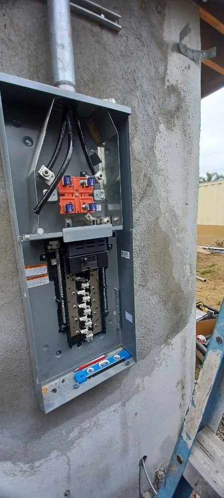 Slide of Lightning Power Solutions