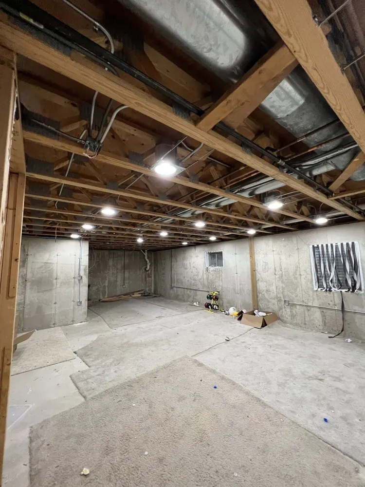 Slide of LightningRay Electric