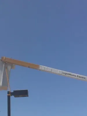 LightWorks Electric, LLC Logo