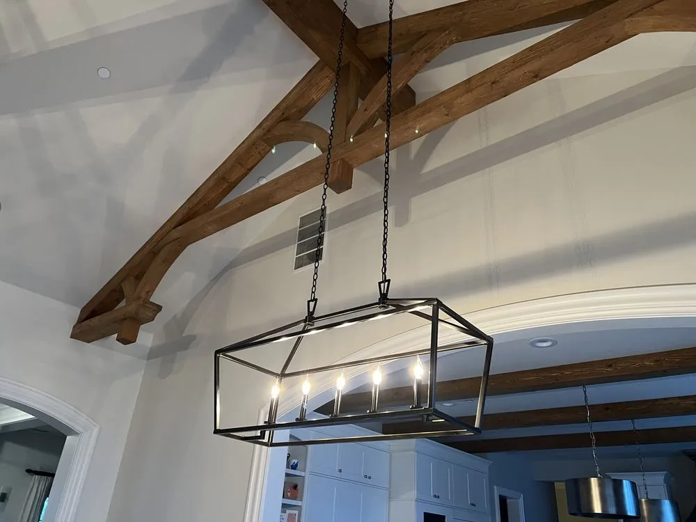 Slide of Lilais Electric