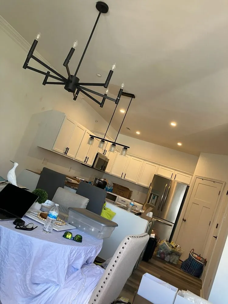 Slide of Lilia Electric Servies