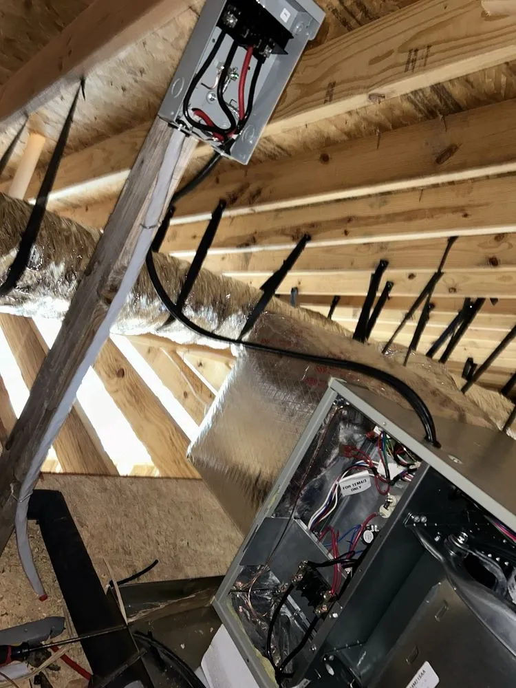 Slide of Lilia Electric Servies