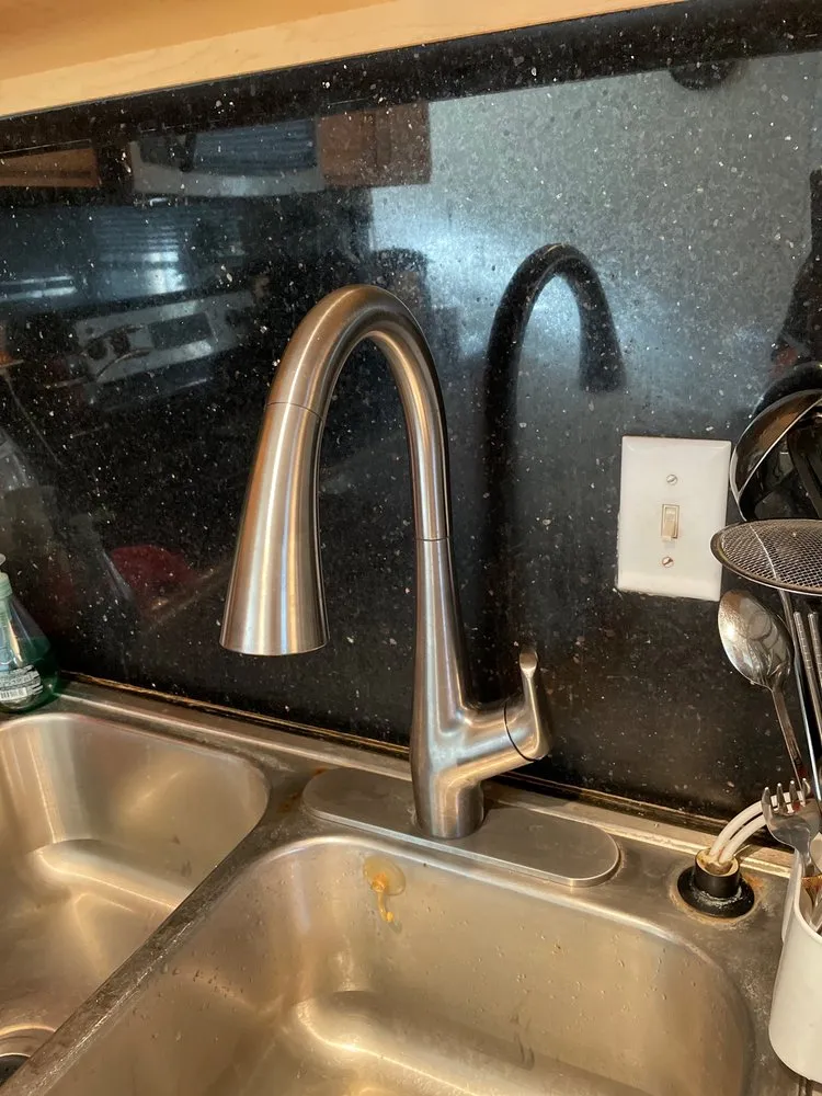 Certified electrician providing emergency electrical service in ,