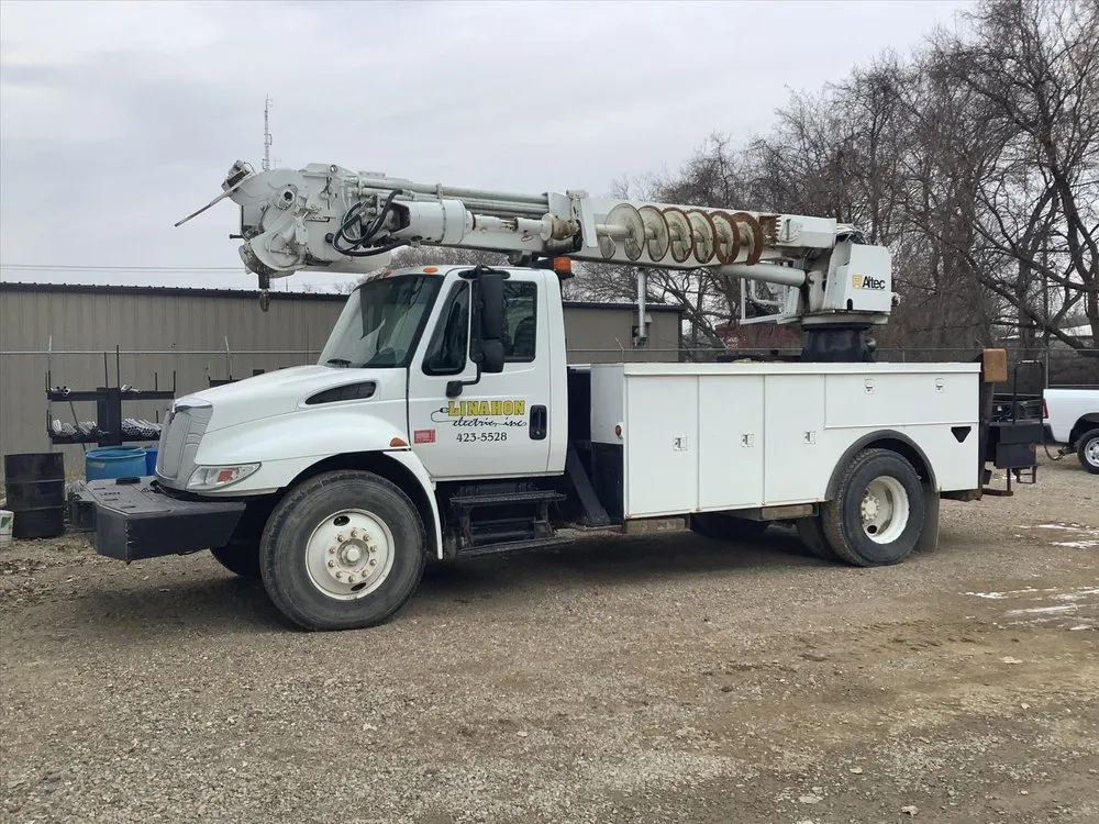 Reliable circuit breaker repair experts serving ,  - Linahon Electric