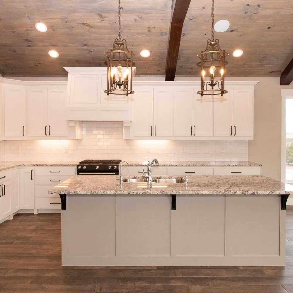 Slide of Lincoln Park Electrician