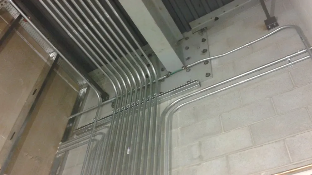 Slide of Lind Electric