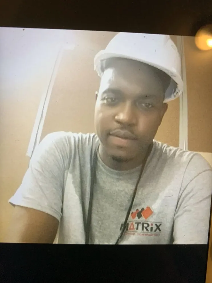 Professional electrician providing emergency electrical service in , 