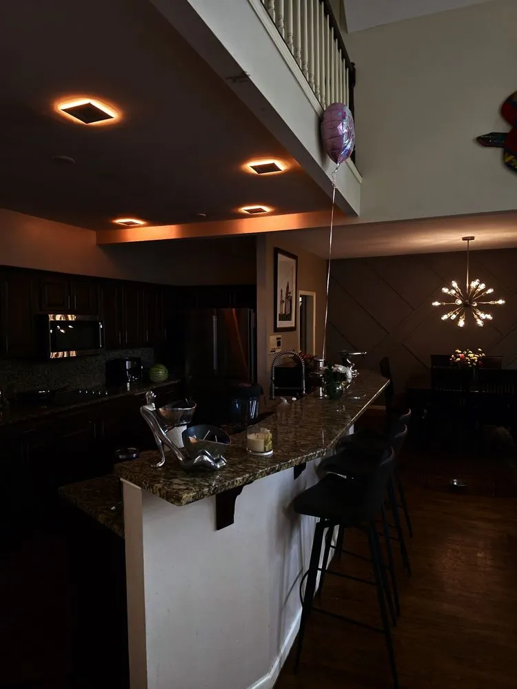 Slide of Lindsey Lighting