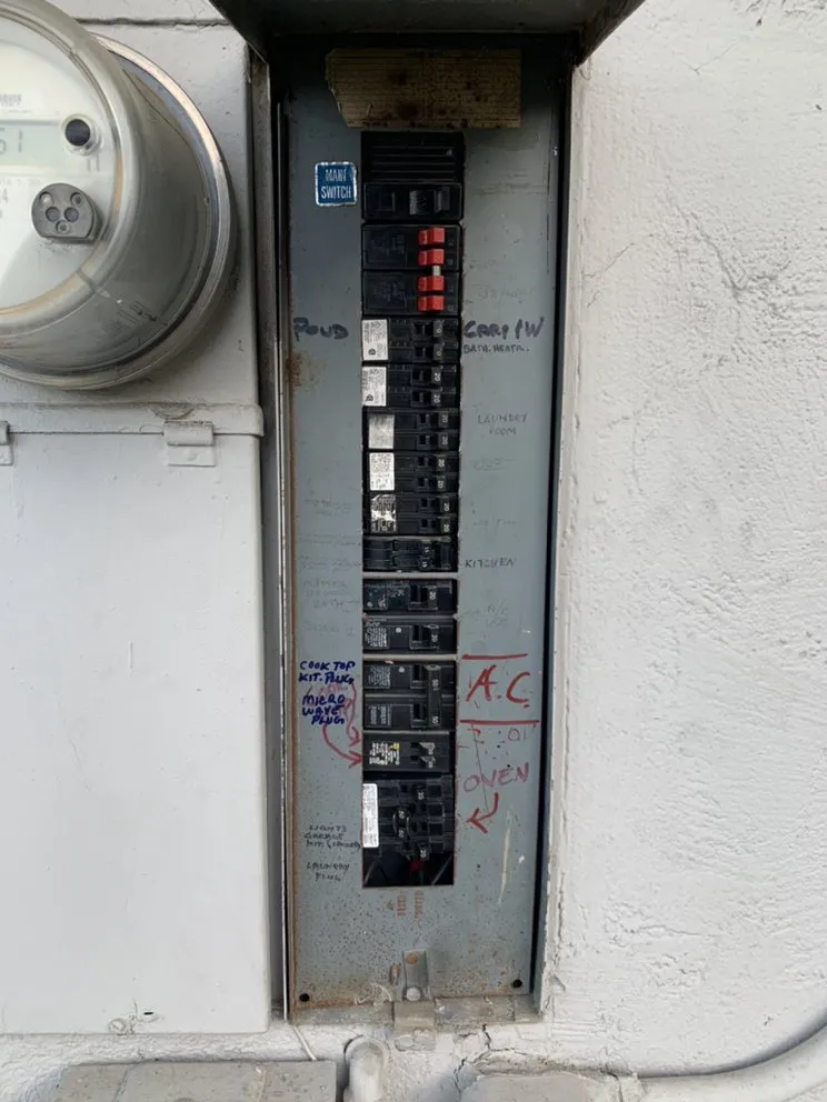 Slide of Linea Electric