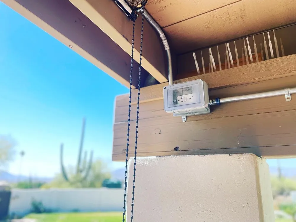 Slide of Linked Electrical Contractors