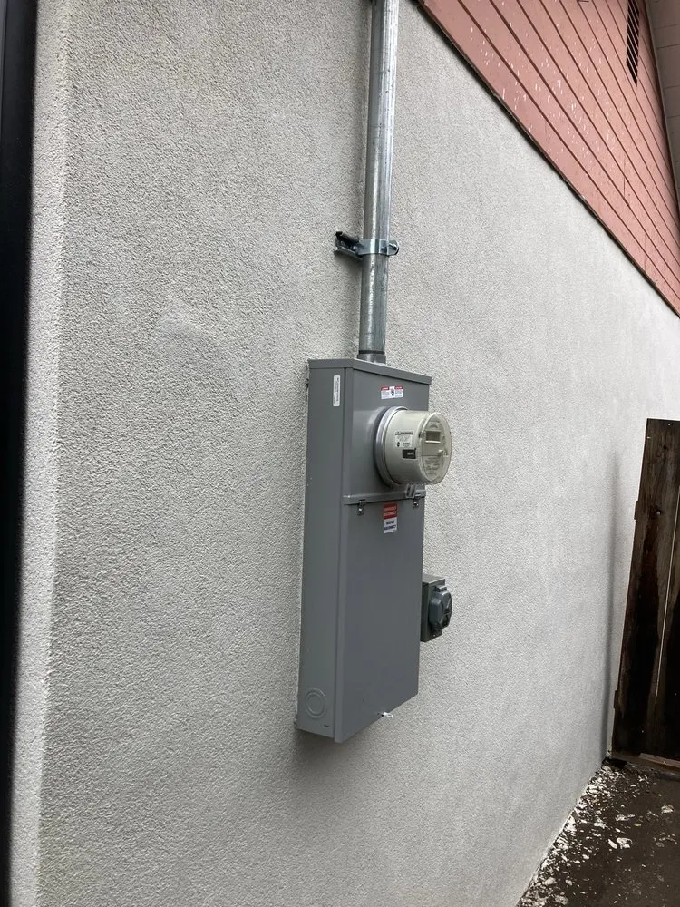 Slide of Lion Electric