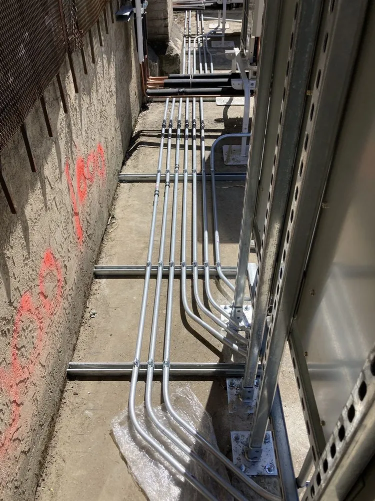 Slide of Lion Electric