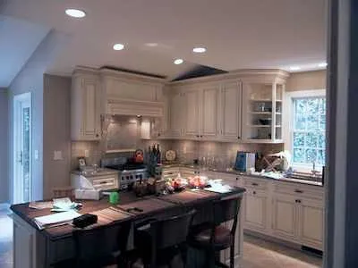 Slide of Lippolis Electric