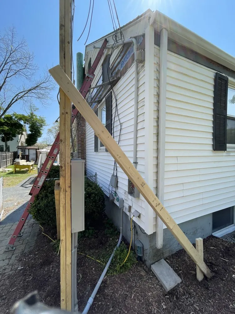 Slide of LIT Electric