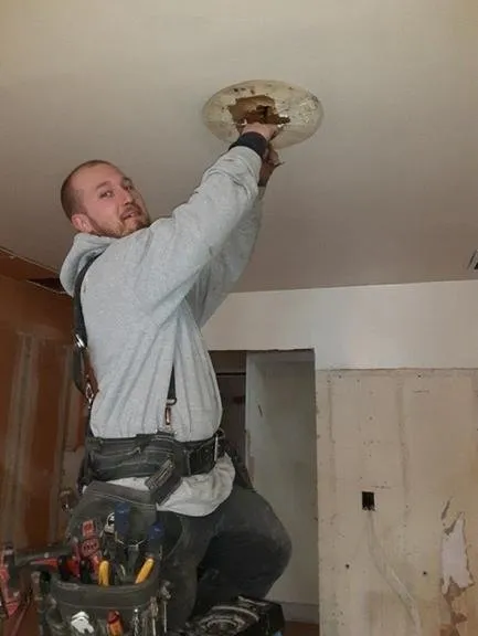 Slide of Lite It Up Electric