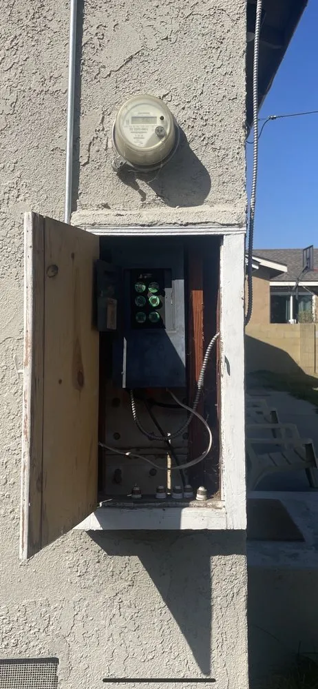 Licensed wiring installation in , by Live Conductor Electric