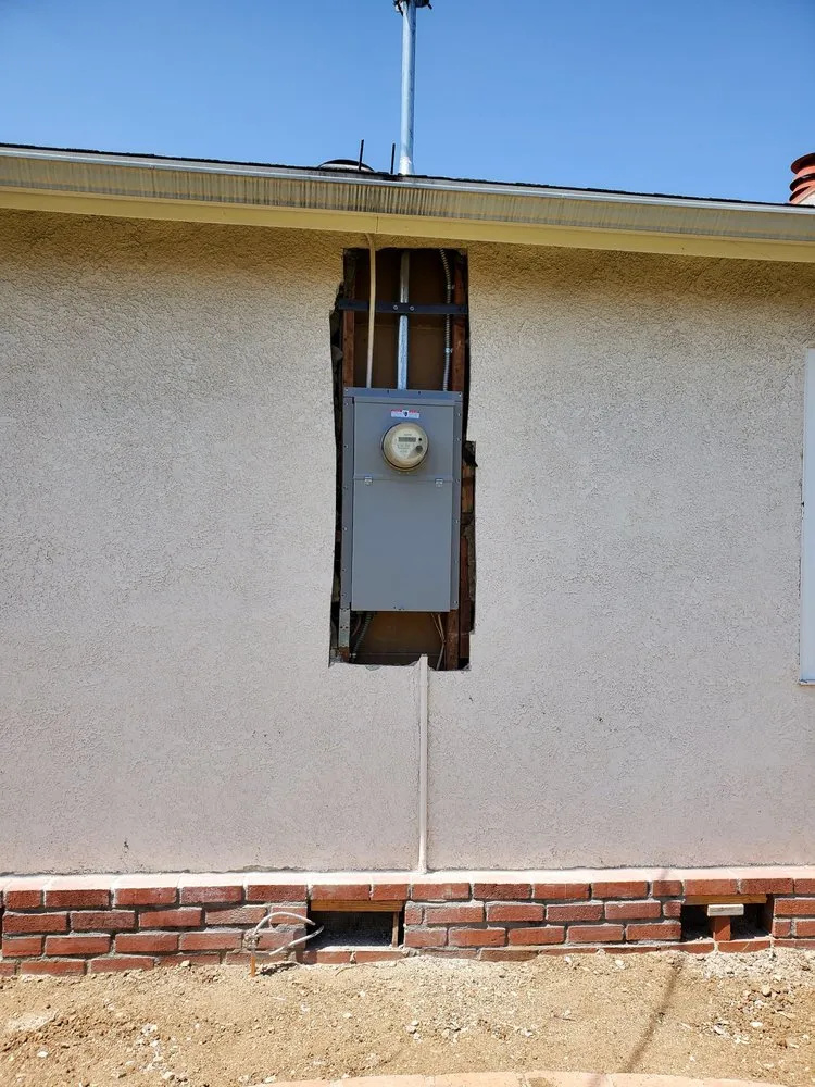 Slide of Live Conductor Electric