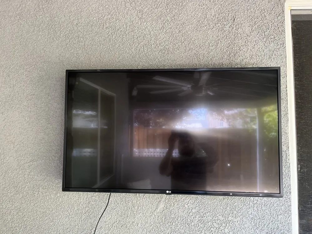 Professional electrical repair experts serving ,  - Live Wire Custom Wiring & Tv Mounting