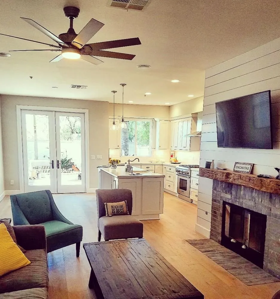 Slide of Live Wire Electric