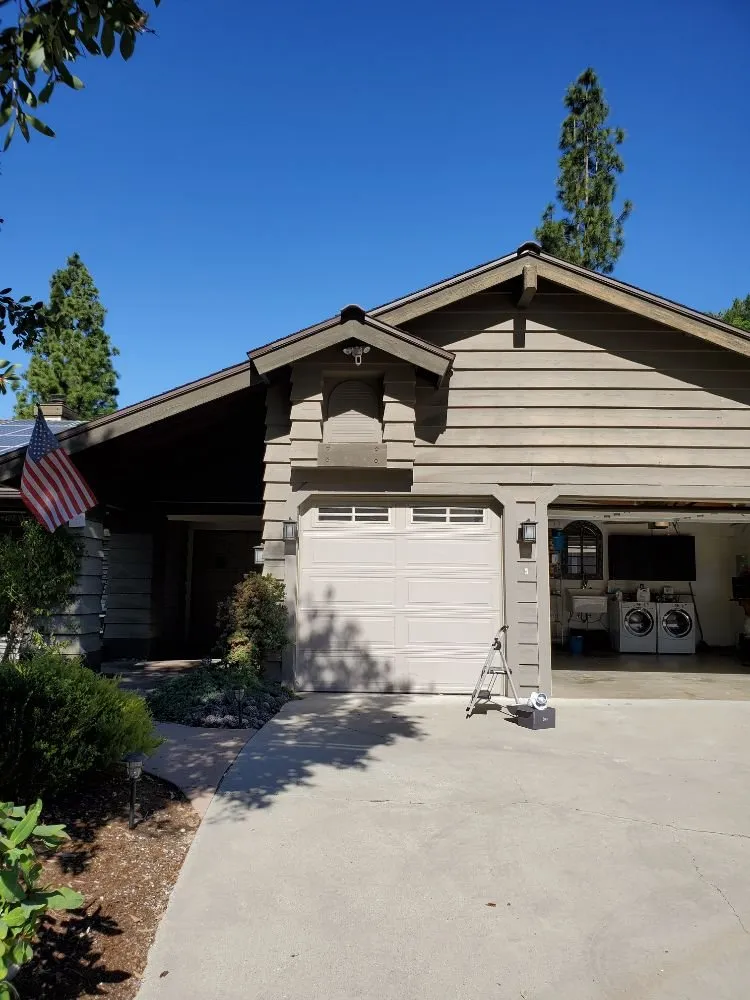 Slide of Live Wire Electric