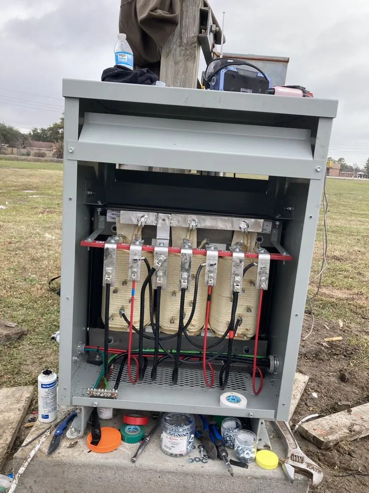 Slide of Live Wire Solutions