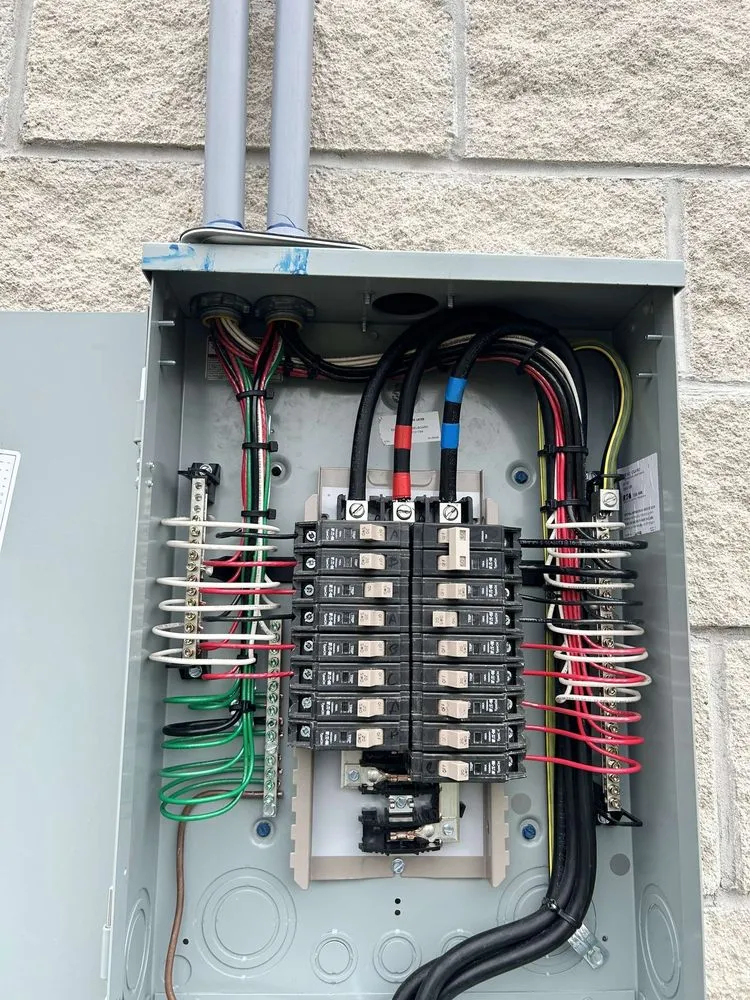Slide of Live Wire Solutions