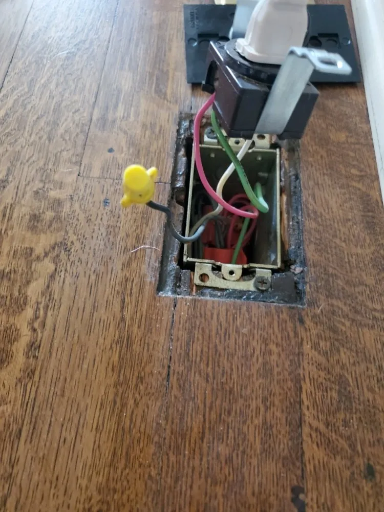 Slide of Livewire electric