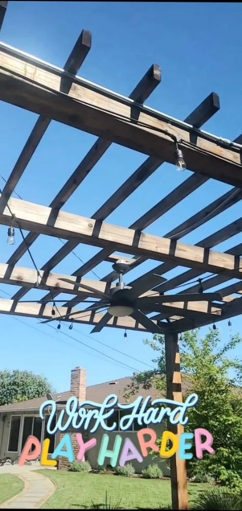 Slide of Livewire electric