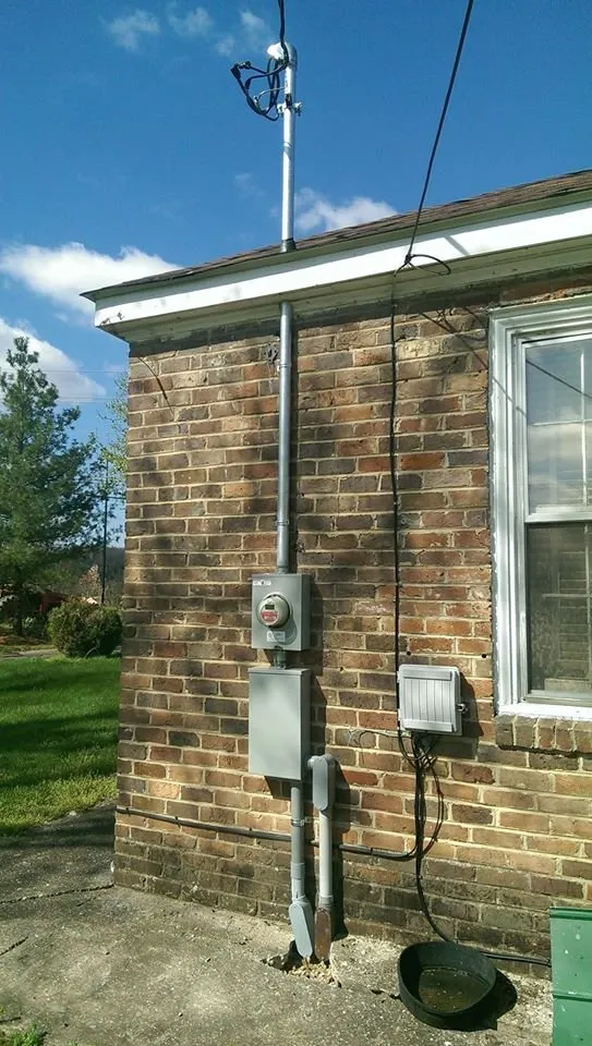 Slide of Livewire Electric