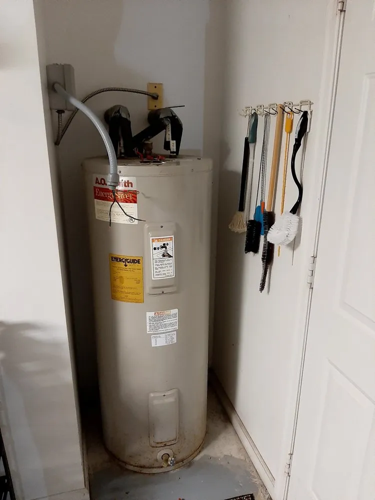 Affordable outlet and switch repair service in Hubert, NC - Lizard with a Ladder