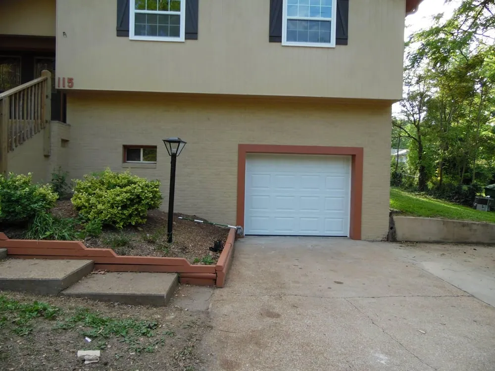 Slide of LJ Contracting