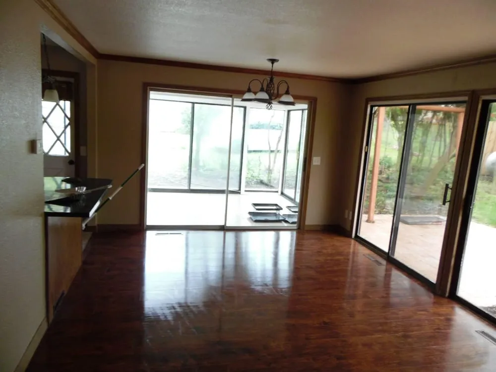 Slide of LJ Contracting