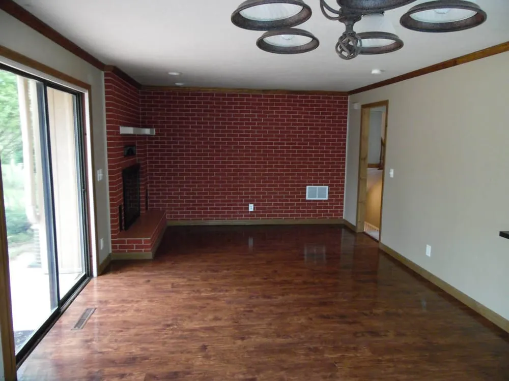 Slide of LJ Contracting