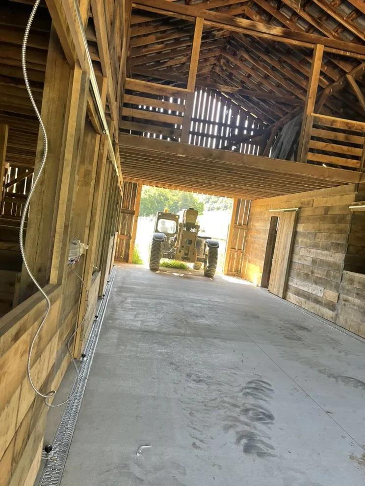 Slide of LJ Electrical