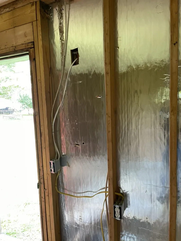 Slide of LJ Electrical