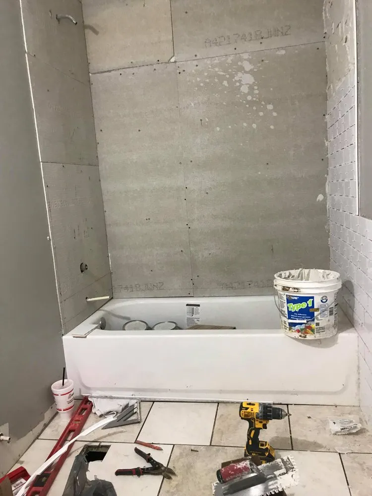 Slide of L&L Construction and Renovation