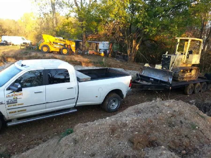 Slide of L&L Electric