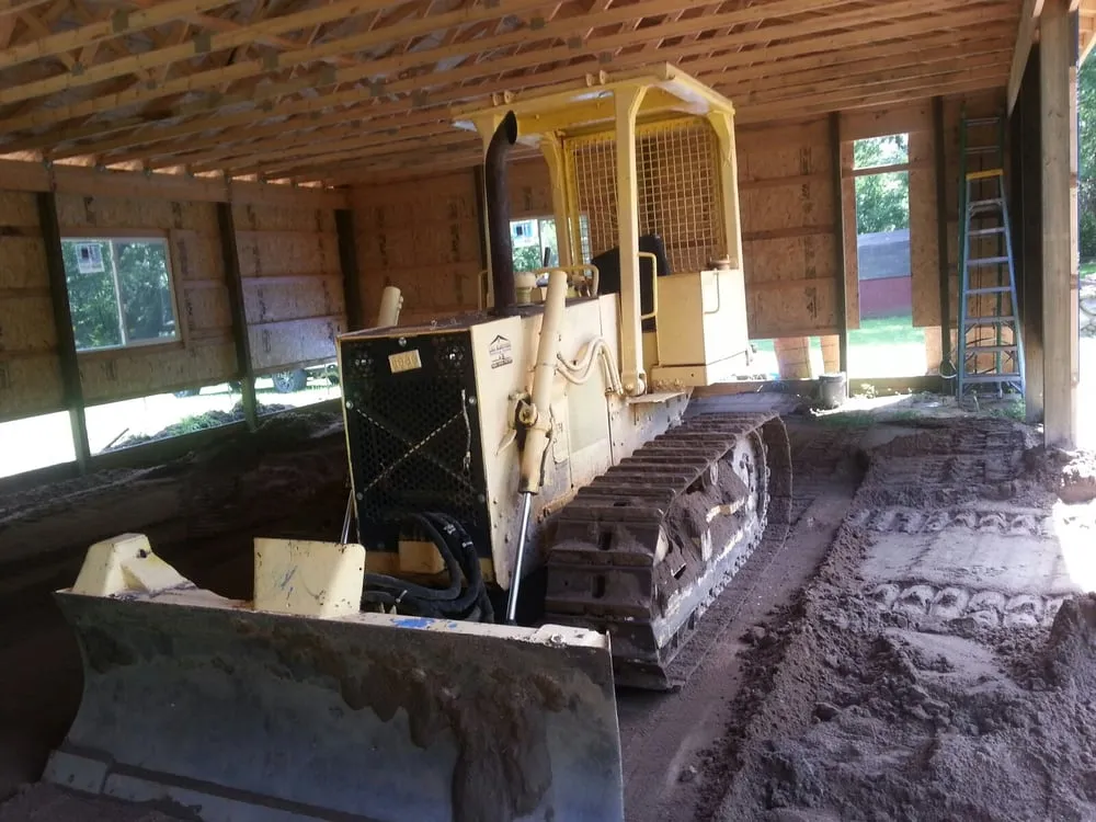 Slide of L&L Electric