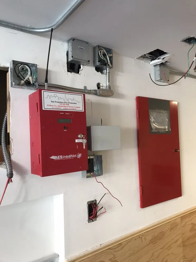 Slide of L&L Electric