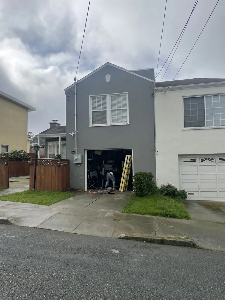 Slide of L&L Electric