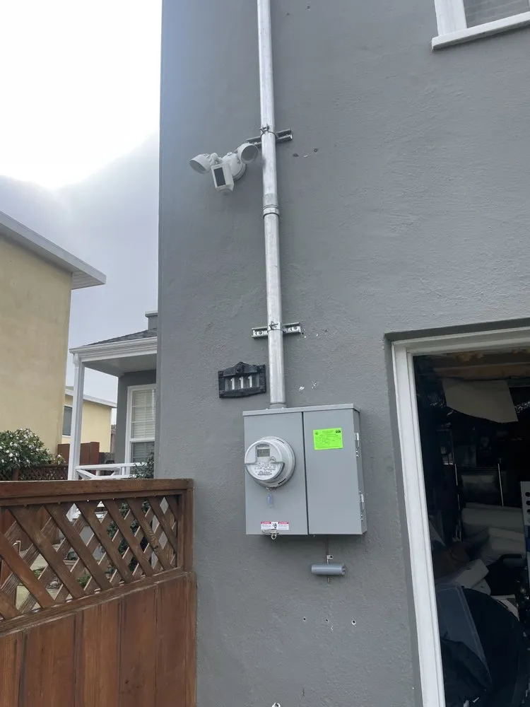 Slide of L&L Electric