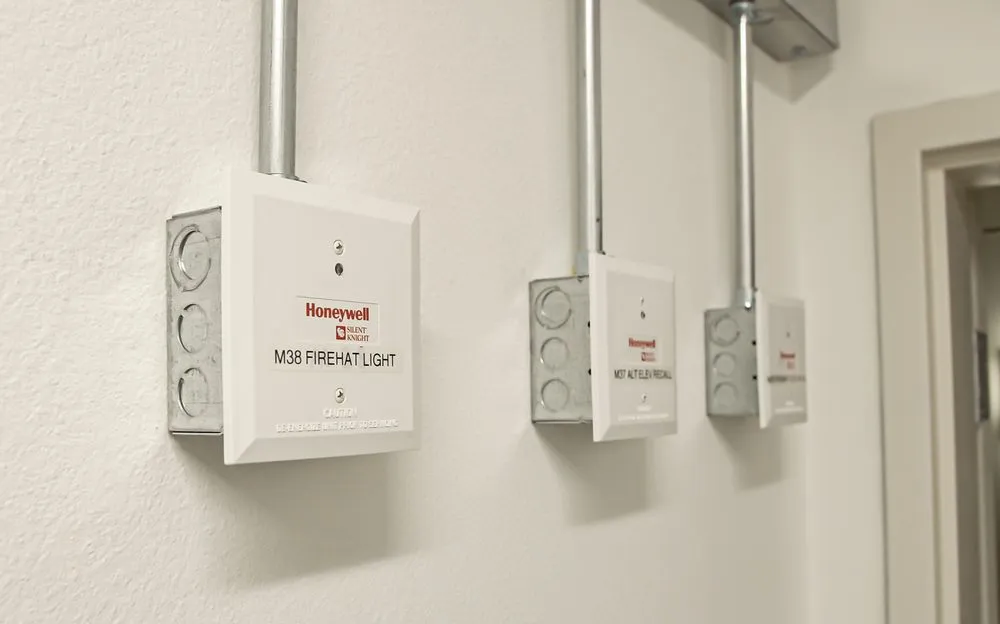 Slide of L&L Electrical Solutions