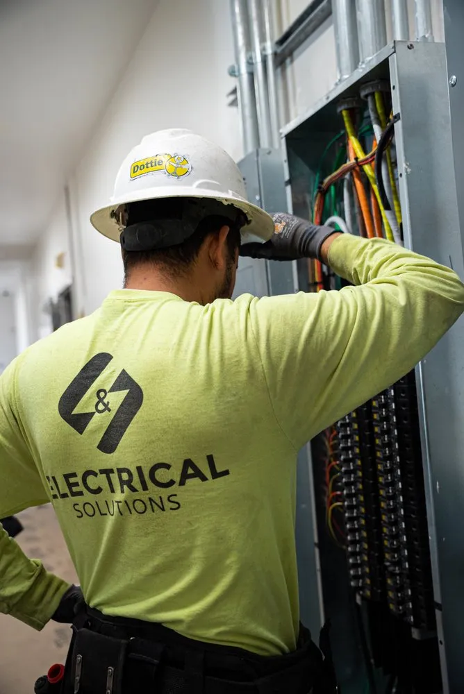 Slide of L&L Electrical Solutions