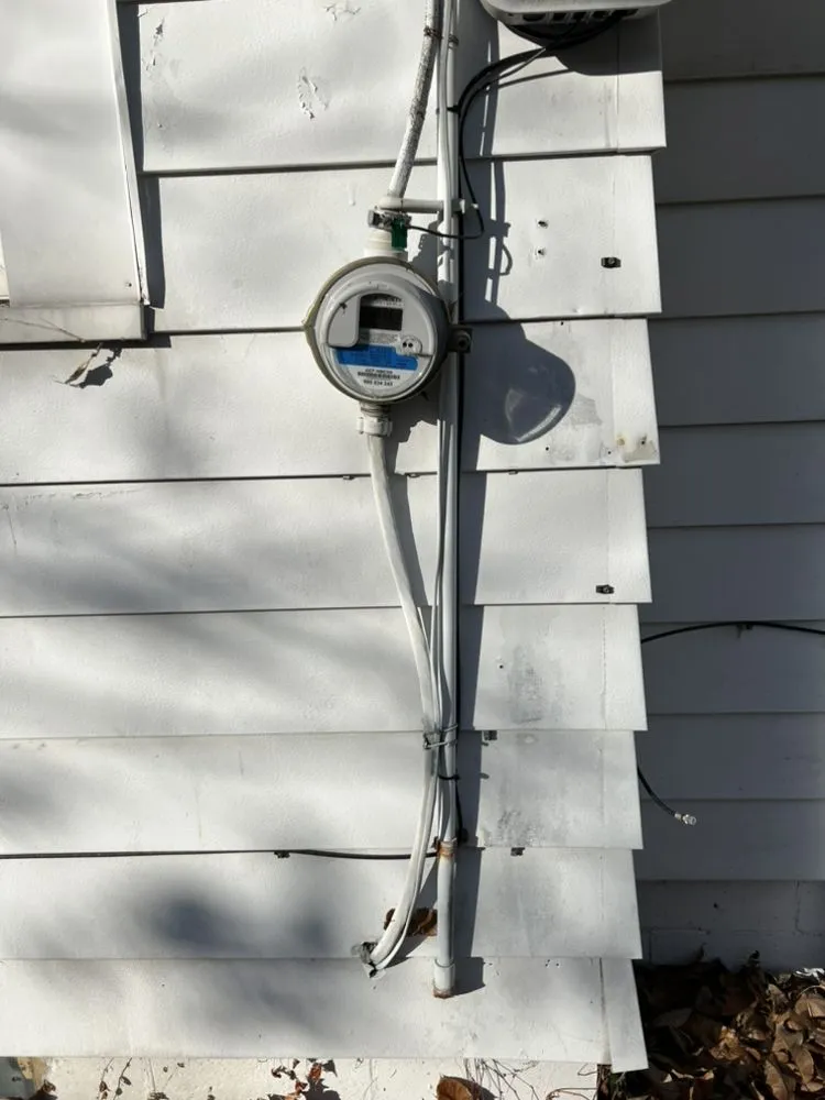 Slide of L&L Electrical