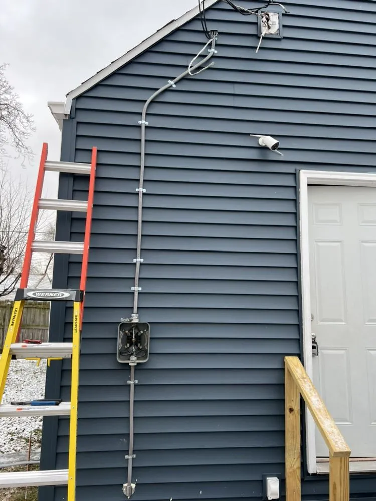 Slide of L&L Electrical