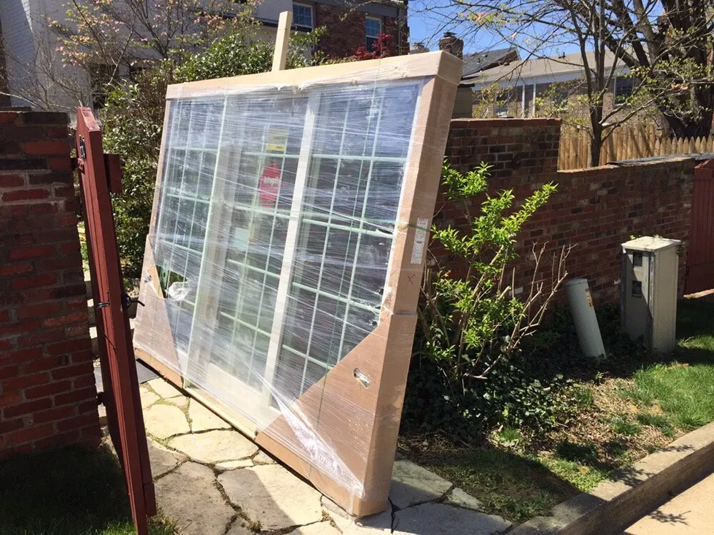 Slide of LLUGO General Contracting