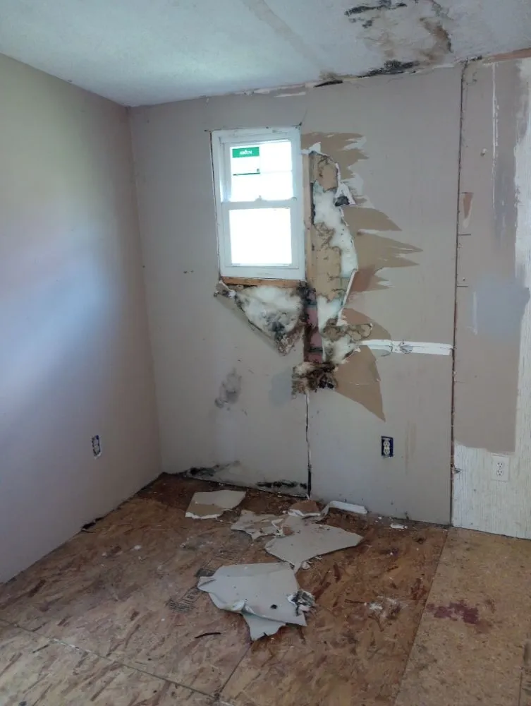 Slide of L&M Construction