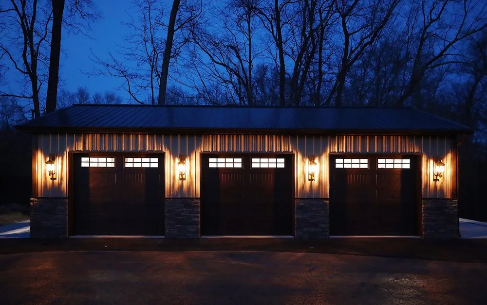 Slide of LM Electric and Consulting