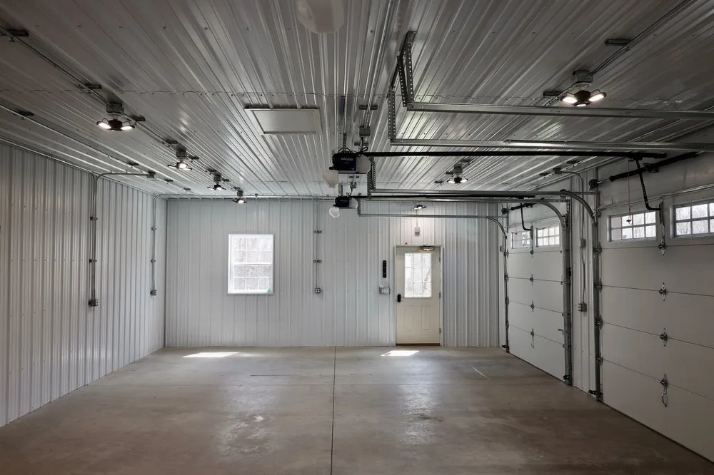 Slide of LM Electric and Consulting